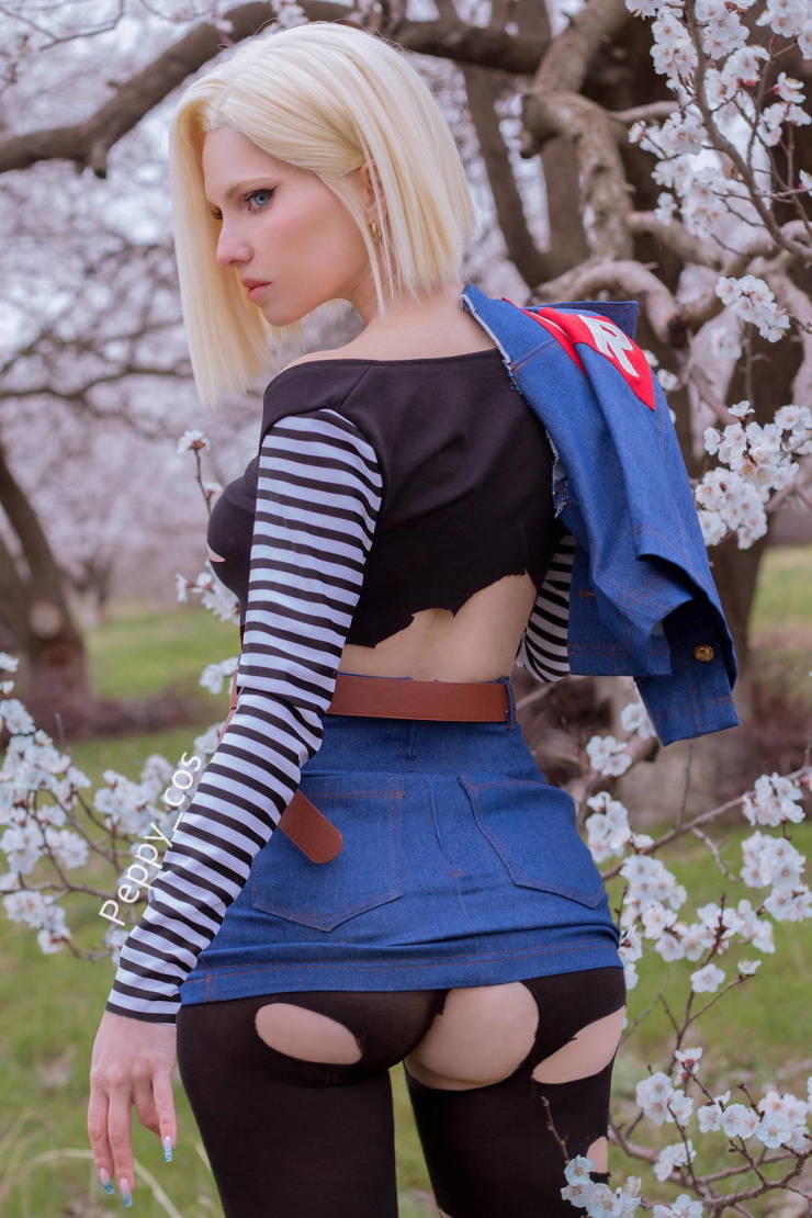 Cosplay? No, Sexy Cosplay!