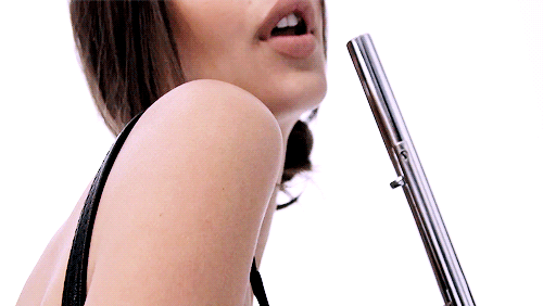 honoring emily ratajkowskis belated birthday 27 gifs 2.html - 1 HD GIF | Premium Gallery 2024