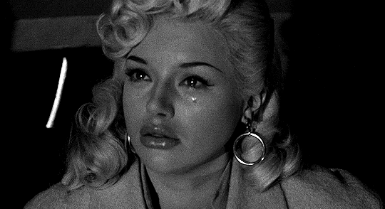 the timeless beauty of diana dors 22 gifs 8.html - 1 HD GIF | Premium Gallery 2024