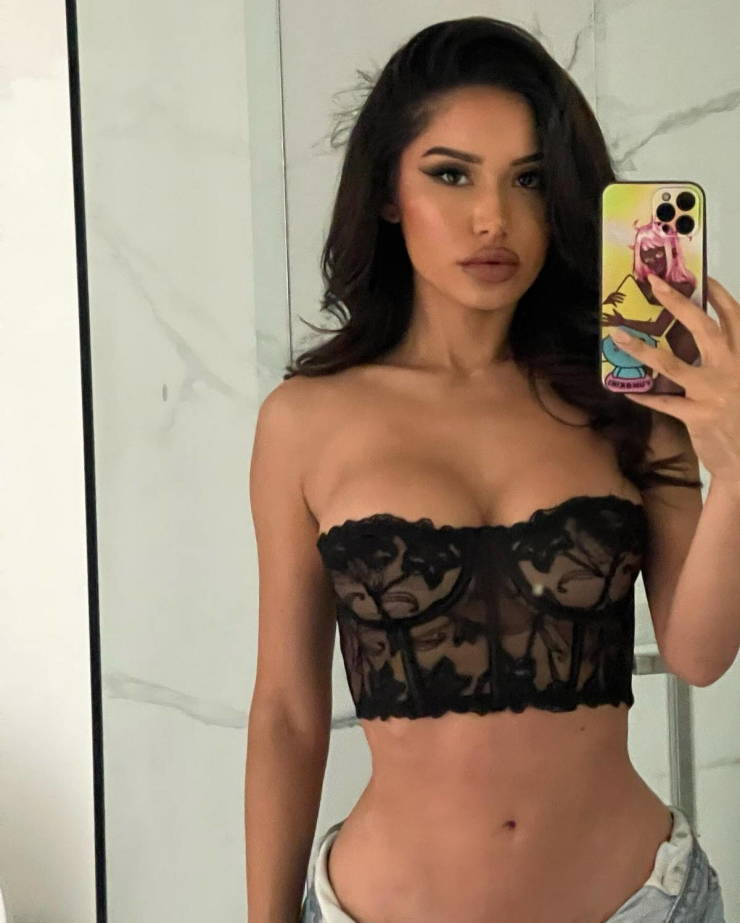 take a look in the mirror 42 pics 21.html - 42 HD Photos | Premium Gallery 2024