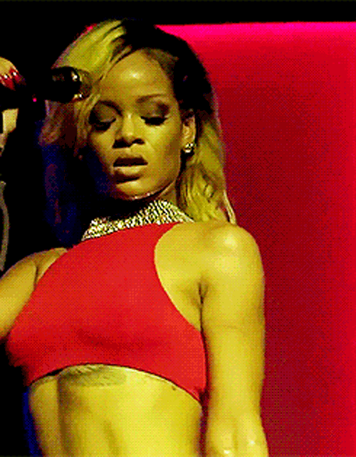 the unmatched beauty of rihanna 28 gifs 2.html - 1 HD GIF | Premium Gallery 2024