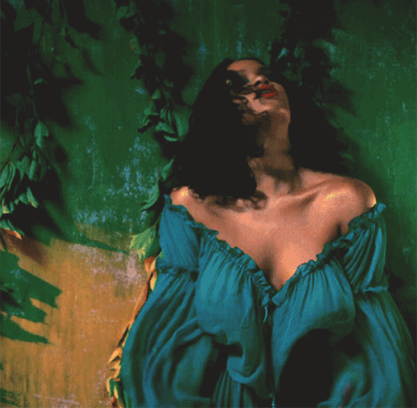 the unmatched beauty of rihanna 28 gifs 2.html - 1 HD GIF | Premium Gallery 2024