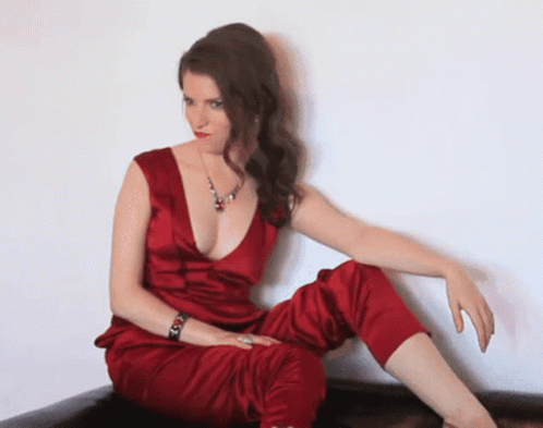 anna kendrick a stunning star 30 gifs 12.html - 1 HD GIF | Premium Gallery 2024