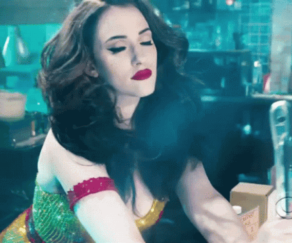 The Captivating Beauty Of Kat Dennings