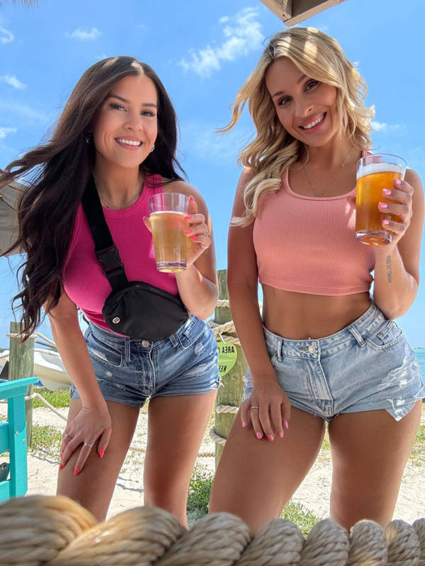 hot girls in tight jeans 32 pics 4.html - 32 HD Photos | Premium Gallery 2024