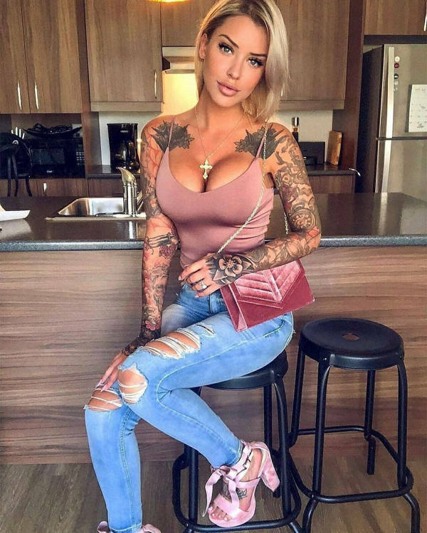 hot girls in tight jeans 32 pics 4.html - 32 HD Photos | Premium Gallery 2024