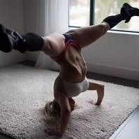 these hookers know what to wear to attract 35 pics 15.html - 35 HD Photos | Premium Gallery 2012