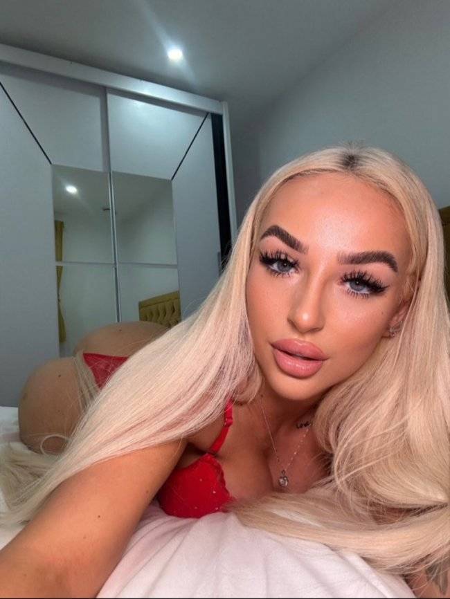 perfectly balanced butts over backs 31 pics 9.html - 31 HD Photos | Premium Gallery 2024