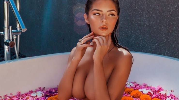 so wet and so sexy 48 pics 2.html - 48 HD Photos | Premium Gallery 2024