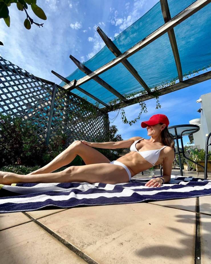 fit and smoking hot 46 pics 2.html - 46 HD Photos | Premium Gallery 2024