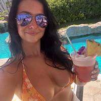 whats that behind their backs 46 pics 21.html - 46 HD Photos | Premium Gallery 2022