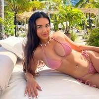 boobs boobs for everyone 28 pics 6.html - 28 HD Photos | Premium Gallery 2025