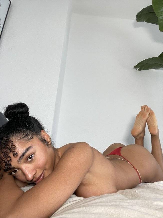 perfectly balanced butts over backs 46 pics 26.html - 46 HD Photos | Premium Gallery 2024