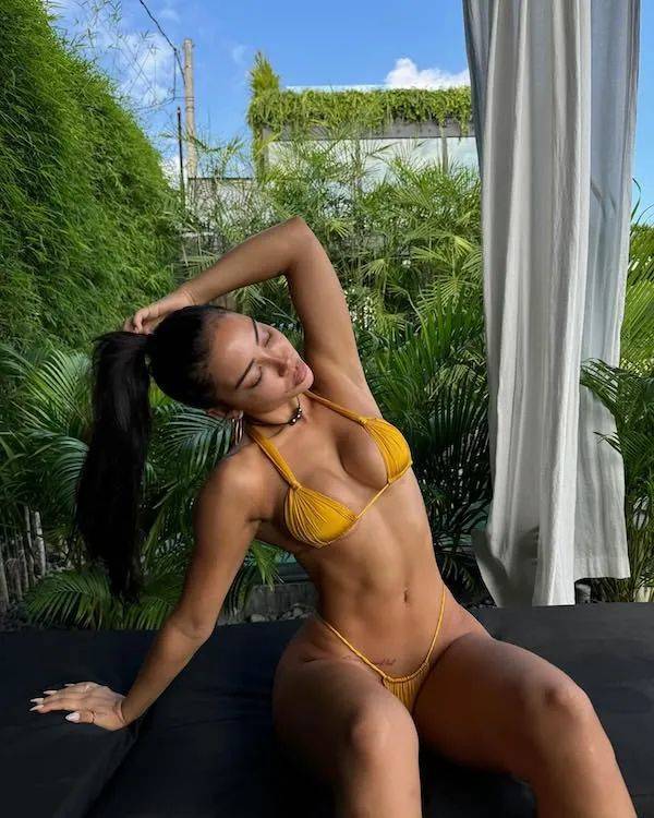 beautiful summer loving bikini girls 33 pics 4.html - 33 HD Photos | Premium Gallery 2024