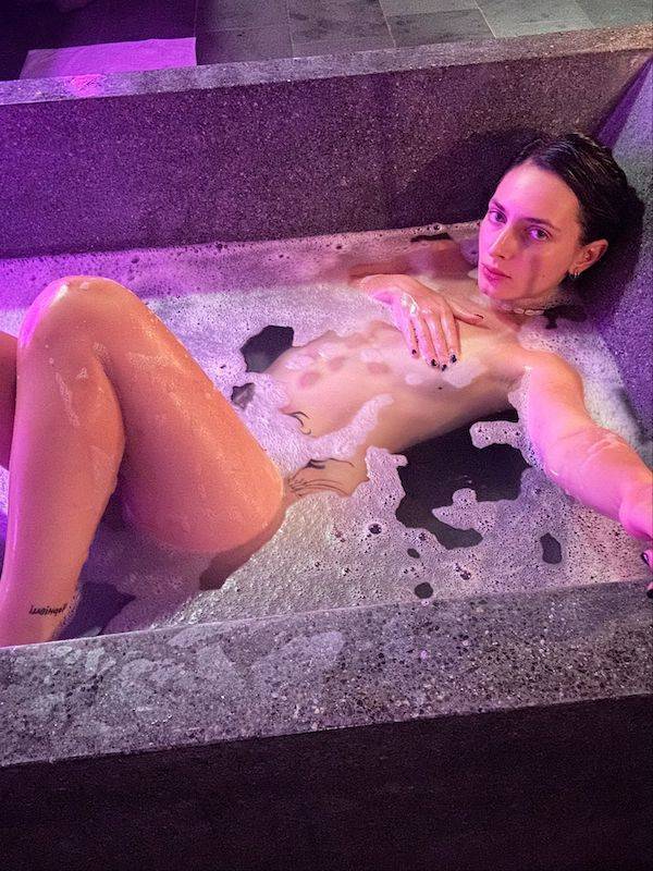 so wet and so sexy 30 pics 1.html - 30 HD Photos | Premium Gallery 2024