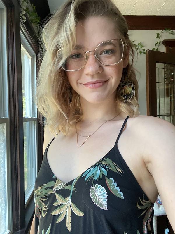 pretty eyes behind cute glasses 50 pics 2.html - 50 HD Photos | Premium Gallery 2024