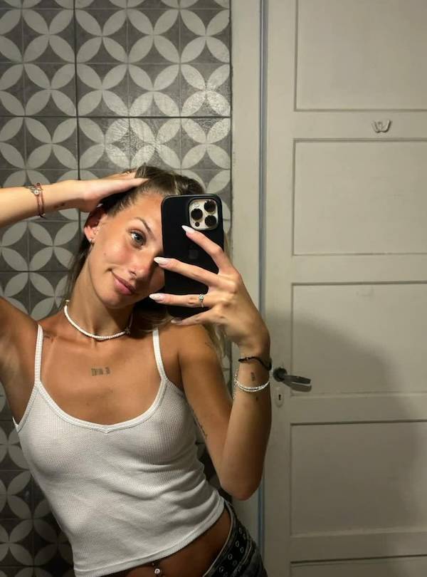 just burn your bra 45 pics 24.html - 45 HD Photos | Premium Gallery 2024