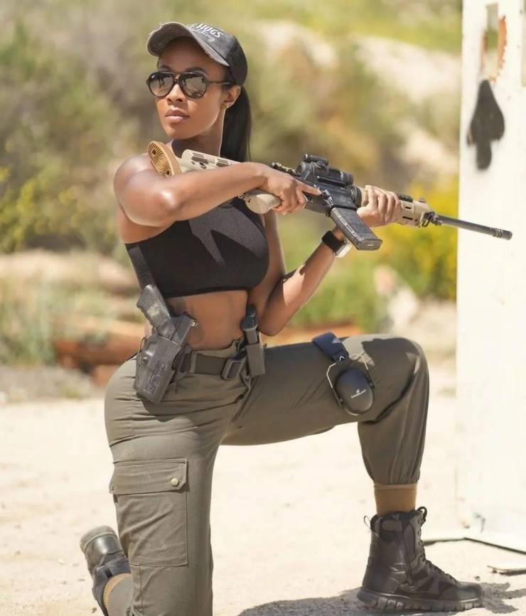 guns and girls a powerful combination 50 pics 17.html - 50 HD Photos | Premium Gallery 2024