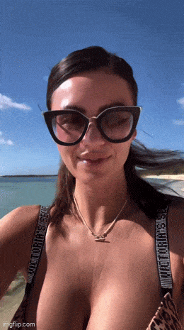 hot girls are here for you 32 gifs 6.html - 1 HD GIF | Premium Gallery 2025