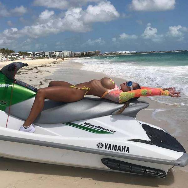 sideboobs look good from all angles 46 pics 23.html - 46 HD Photos | Premium Gallery 2025