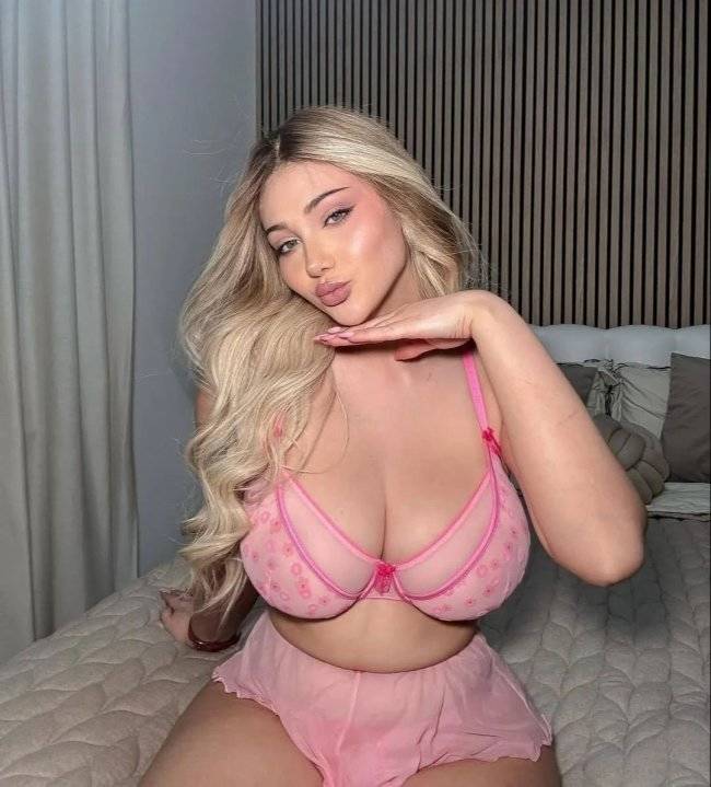 blondes coming in hot 48 pics 16.html - 48 HD Photos | Premium Gallery 2025