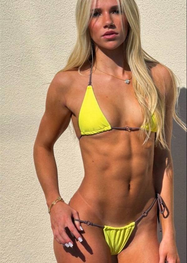 blondes coming in hot 48 pics 16.html - 48 HD Photos | Premium Gallery 2025