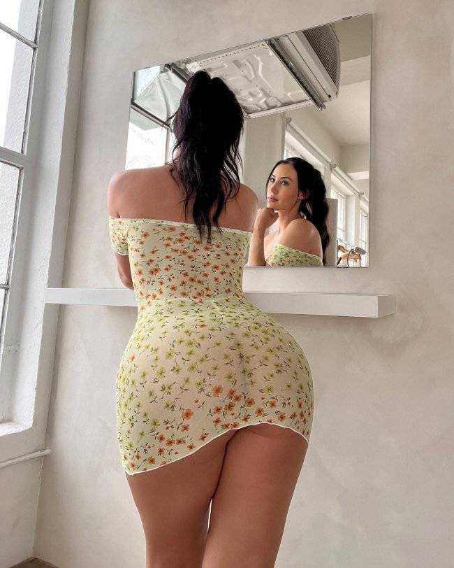 Sundresses Are Always Sexy!