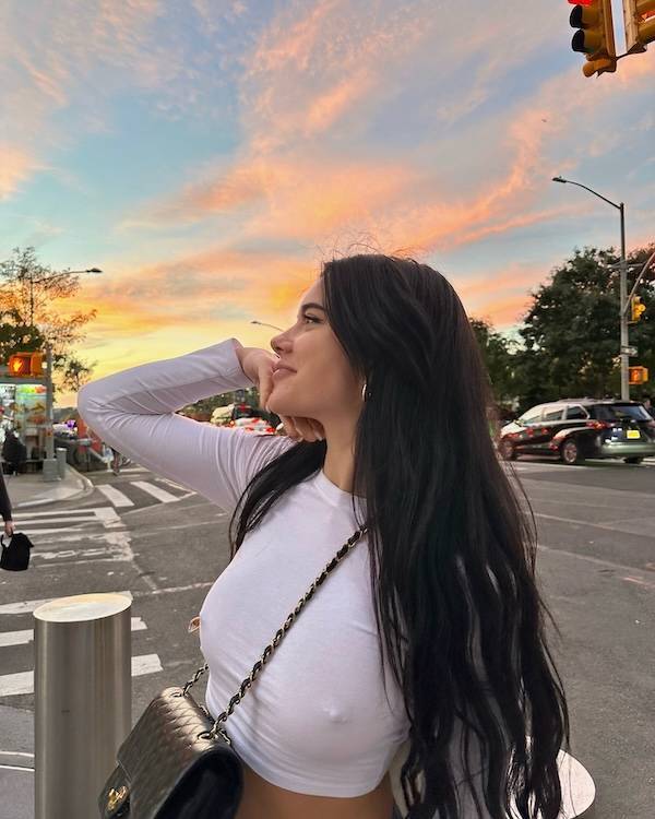 strap those boobs up 42 pics 16.html - 42 HD Photos | Premium Gallery 2025