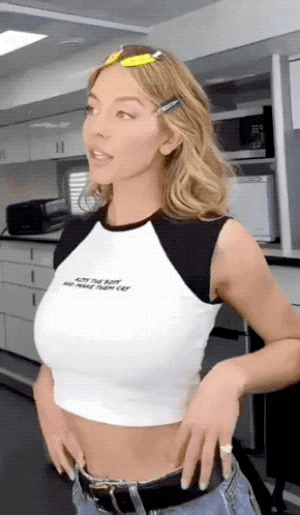 sydney sweeney shining bright 19 gifs 8.html - 1 HD GIF | Premium Gallery 2025