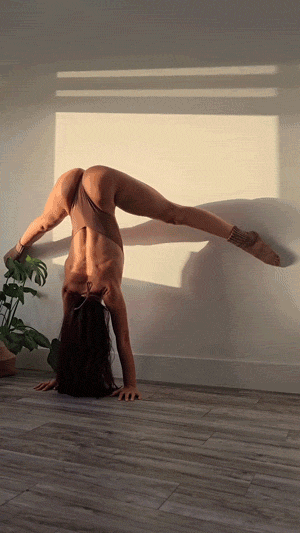 Sexy Girls Are Waiting For You!