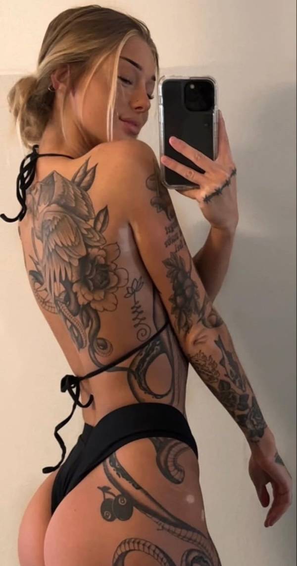 take a look in the mirror 42 pics 6.html - 42 HD Photos | Premium Gallery 2025