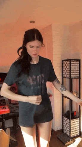 sexy girls are here 28 gifs 6.html - 1 HD GIF | Premium Gallery 2025