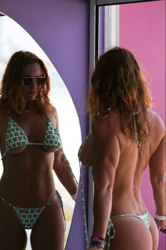 the under boob party has started 47 pics 3.html - 47 HD Photos | Premium Gallery 2025