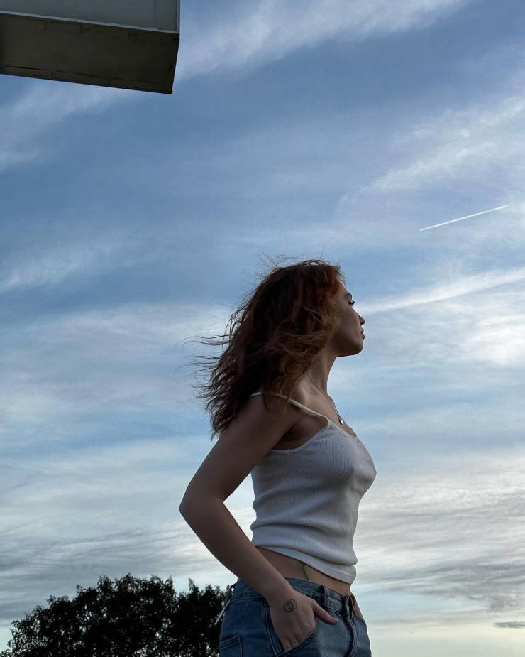 no bras allowed 42 pics 20.html - 42 HD Photos | Premium Gallery 2025