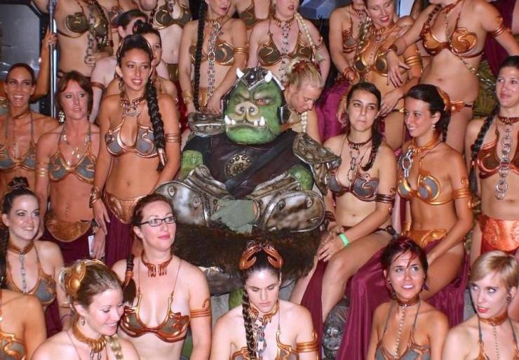 Cosplay? No, Sexy Cosplay!