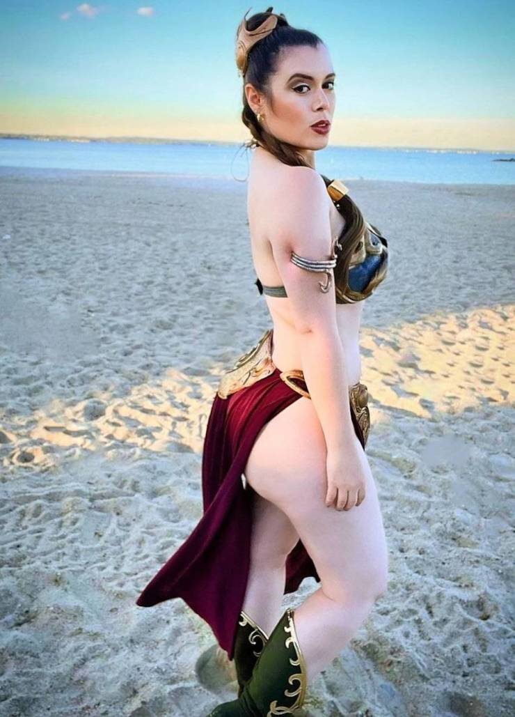Cosplay? No, Sexy Cosplay!