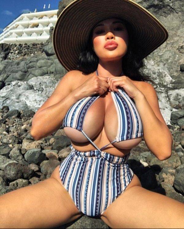 tug pull and adjust 47 pics 22.html - 47 HD Photos | Premium Gallery 2025