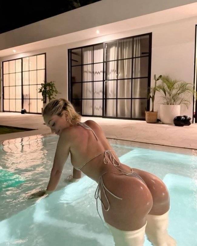 The Beauty Of Side Boobs