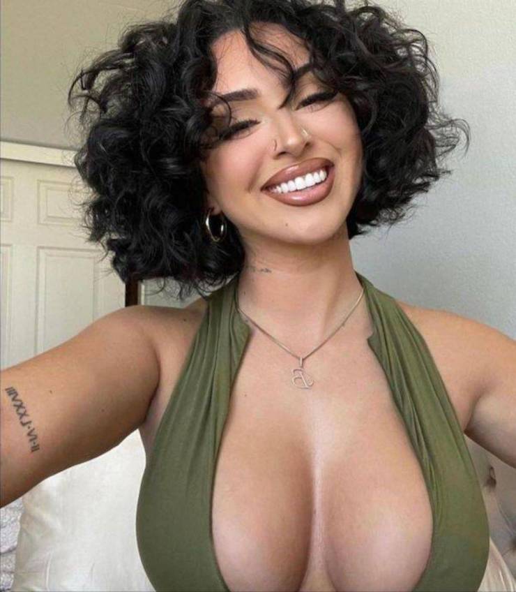 melting our hearts with smiles 48 pics 17.html - 48 HD Photos | Premium Gallery 2025