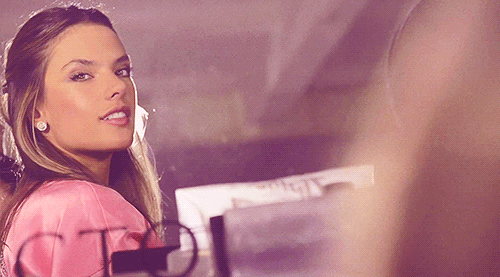 alessandra ambrosio a vision of timeless glamour 31 gifs 7.html - 1 HD GIF | Premium Gallery 2025