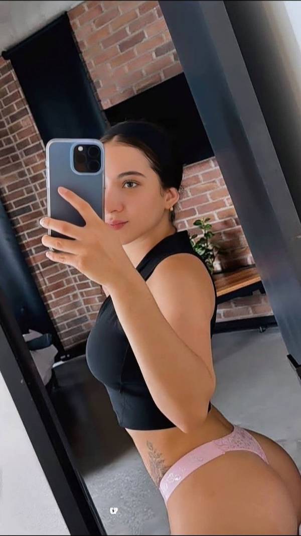 These Selfies Are Real Spicy!