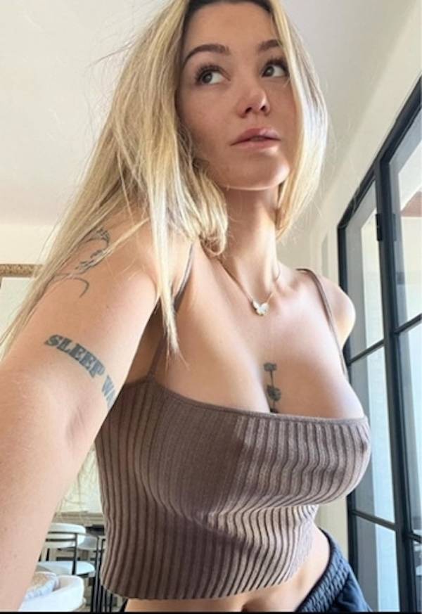 big boobs are always welcome 46 pics 2.html - 46 HD Photos | Premium Gallery 2025