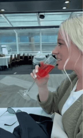 girls with skills 30 gifs 3.html - 1 HD GIF | Premium Gallery 2025