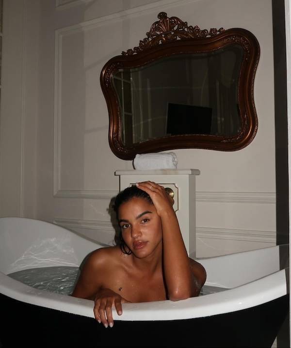 no bras anymore 30 pics 8.html - 30 HD Photos | Premium Gallery 2025