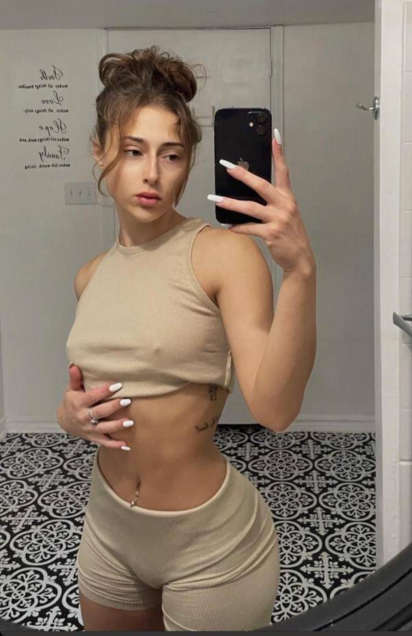 looks like its a bit cold outside 32 pics 5.html - 32 HD Photos | Premium Gallery 2025