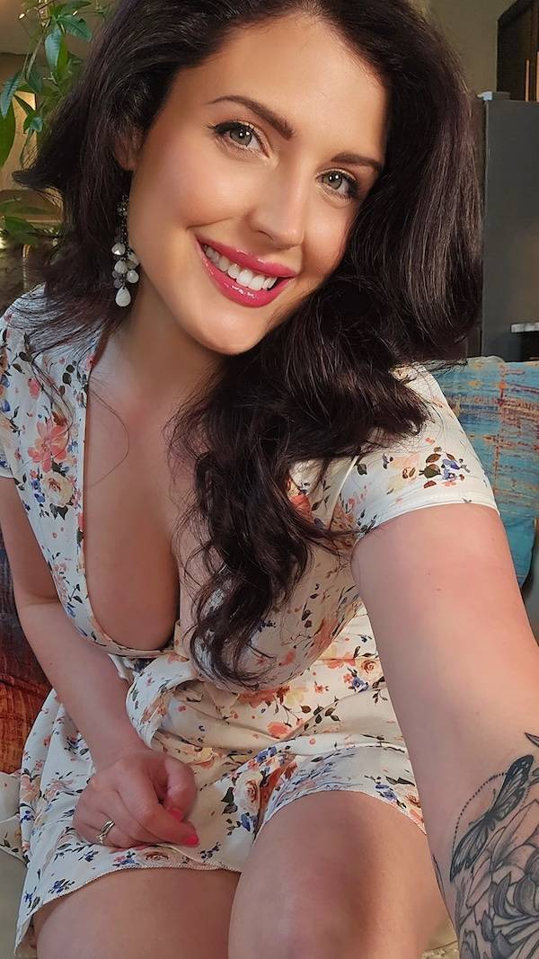 the queens of the downblouse 48 pics 24.html - 48 HD Photos | Premium Gallery 2025