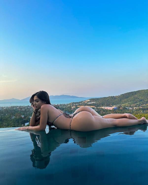 A Booty-full Collection Of Girls