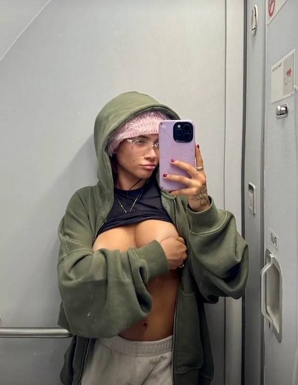 big boobs are always welcome 40 pics 19.html - 40 HD Photos | Premium Gallery 2025