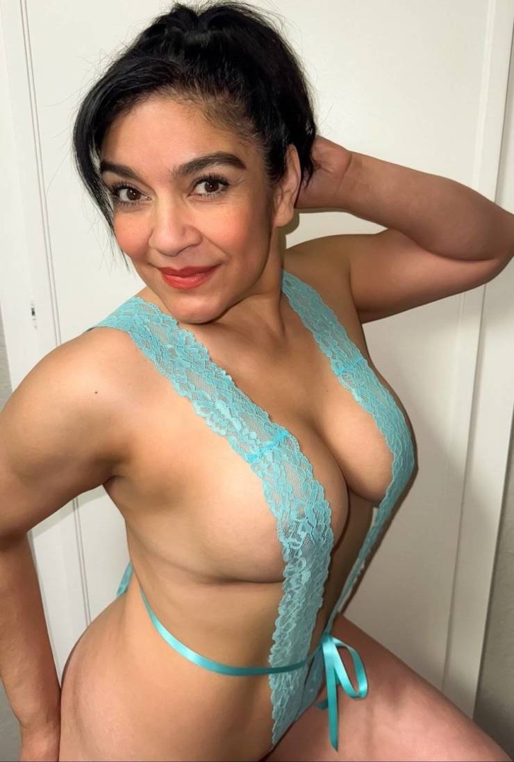 Boobs! Boobs For Everyone!