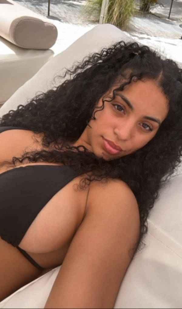 sideboobs look good from all angles 34 pics 1.html - 34 HD Photos | Premium Gallery 2025